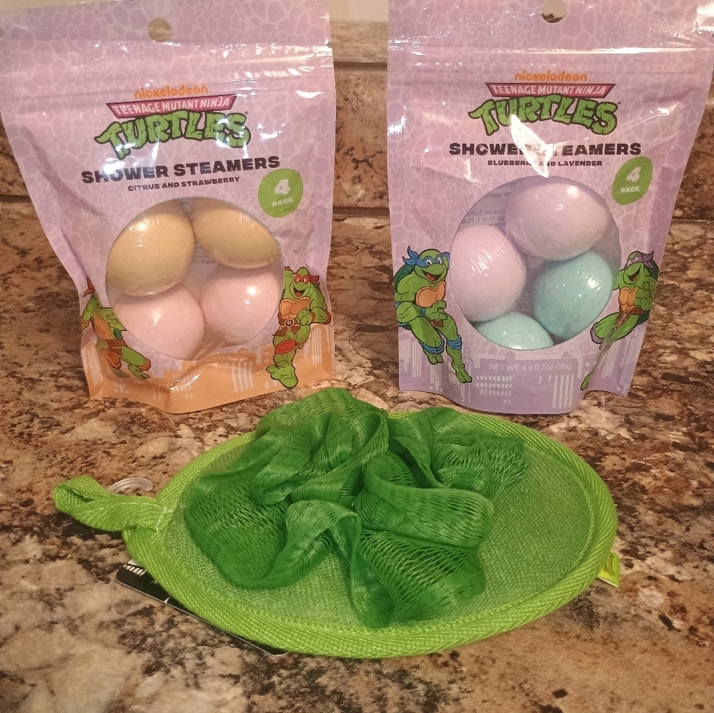 Nickelodeon TMNT Pastel Shower Steamers Set And Poof
